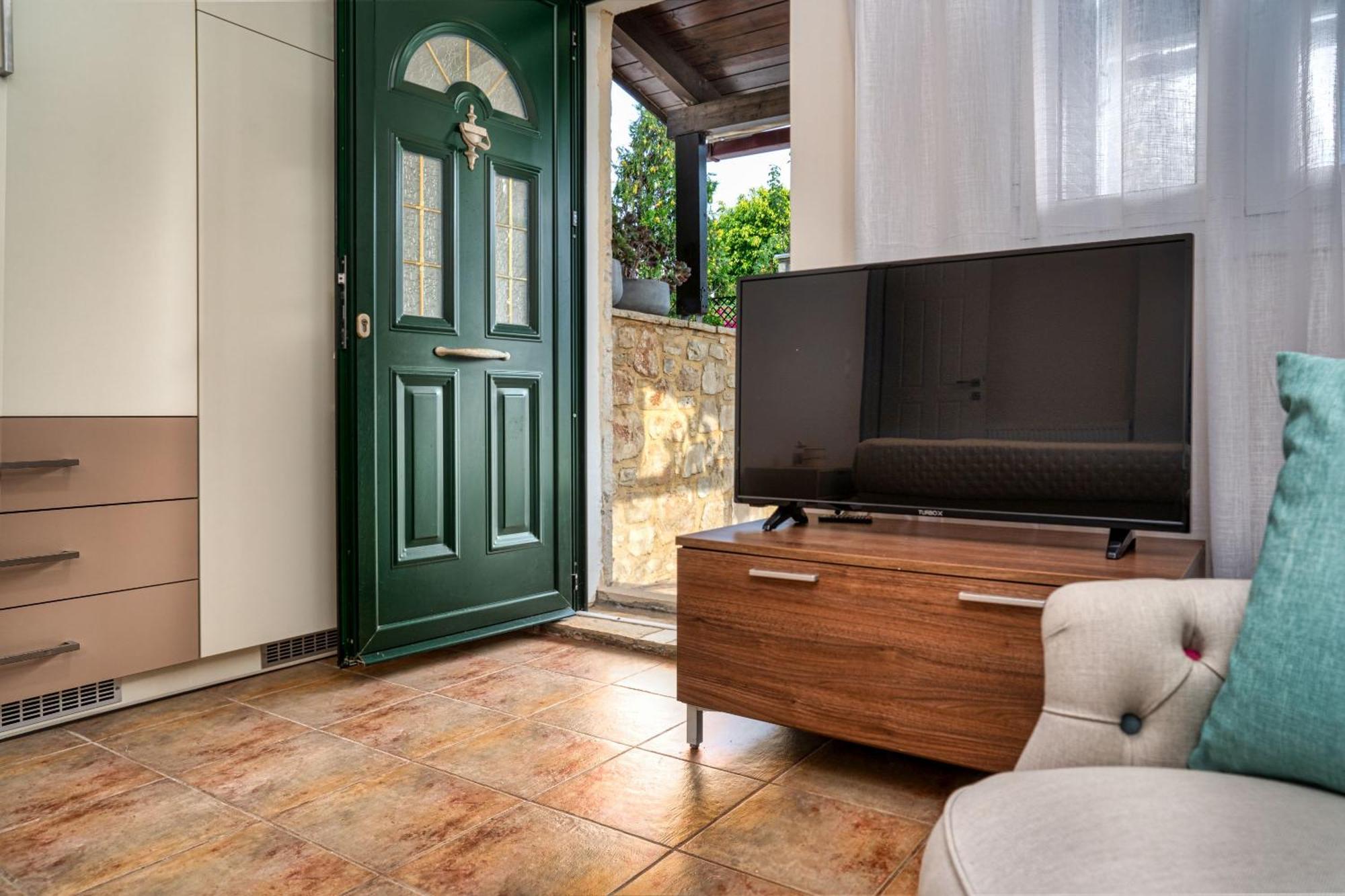 Suburban Elegant Studios Zakynthos Town Exterior photo